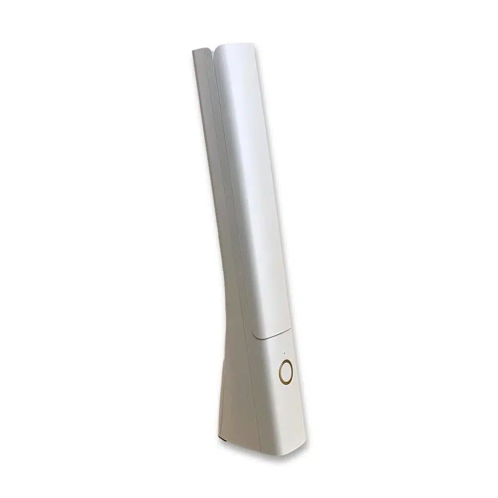 Lampe Eira blanche pliable pour basse vision